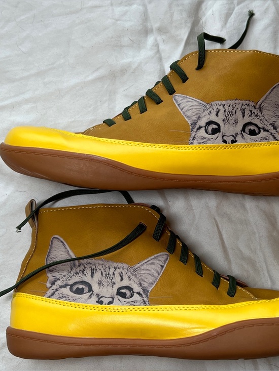 Shoes - Funky faux leather cat boots, women’s size 9